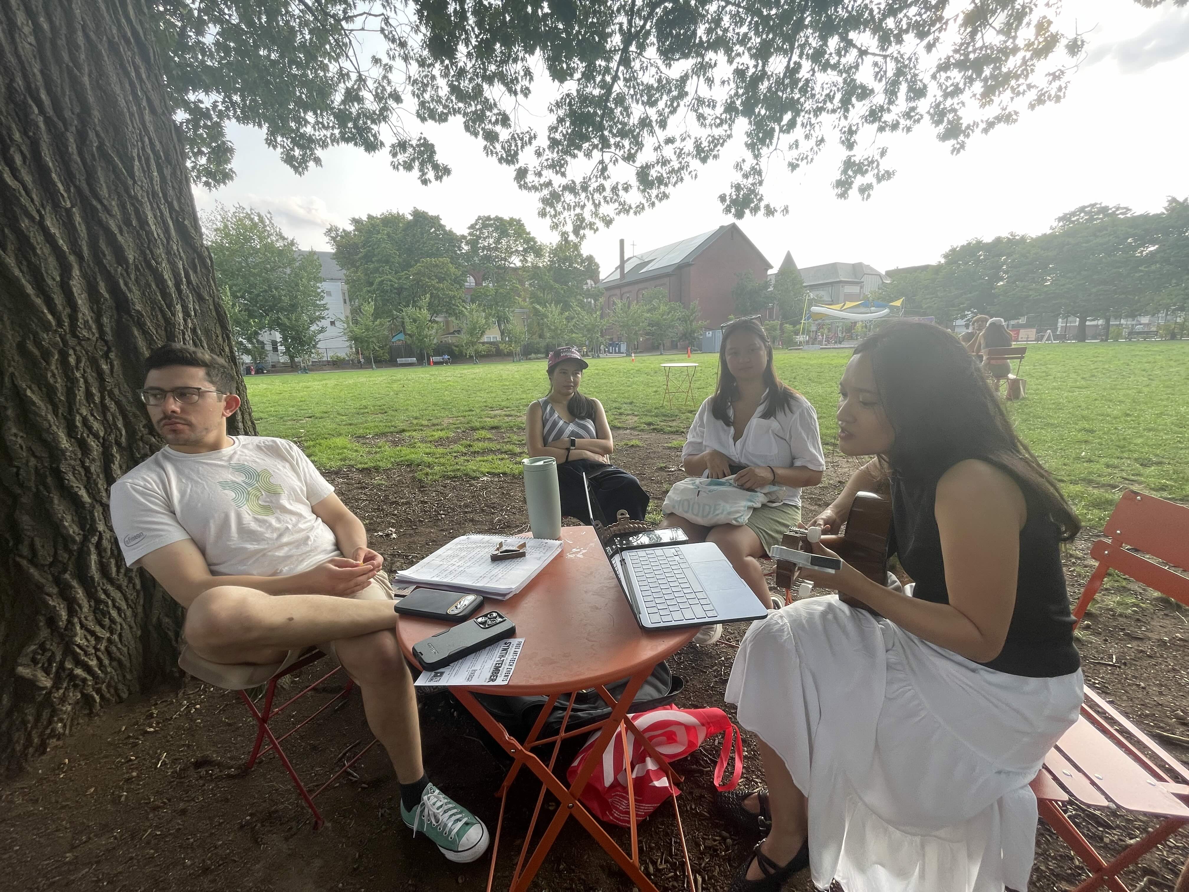 Open Folk at Sennott Park August 9